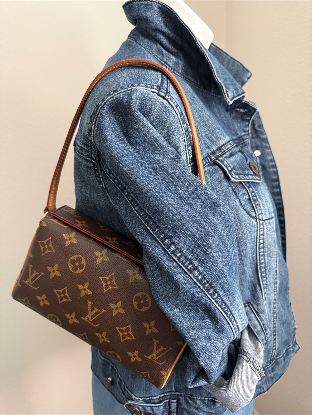 🌹VINTAGE RECITAL PURSE Louis Vuitton - Picture 8 of 17